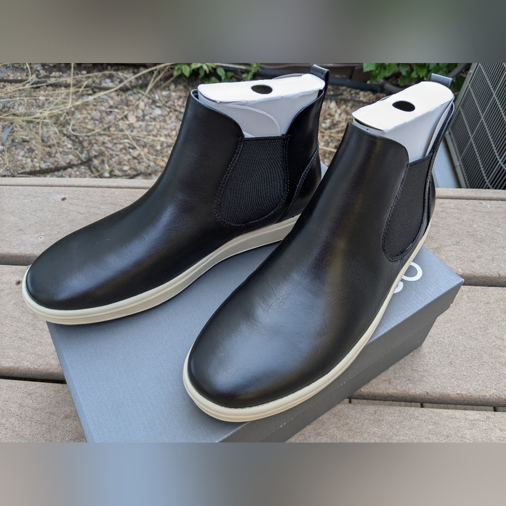 ECCO Women's Soft 7 Chelsea Boot leather size 8 black NWT